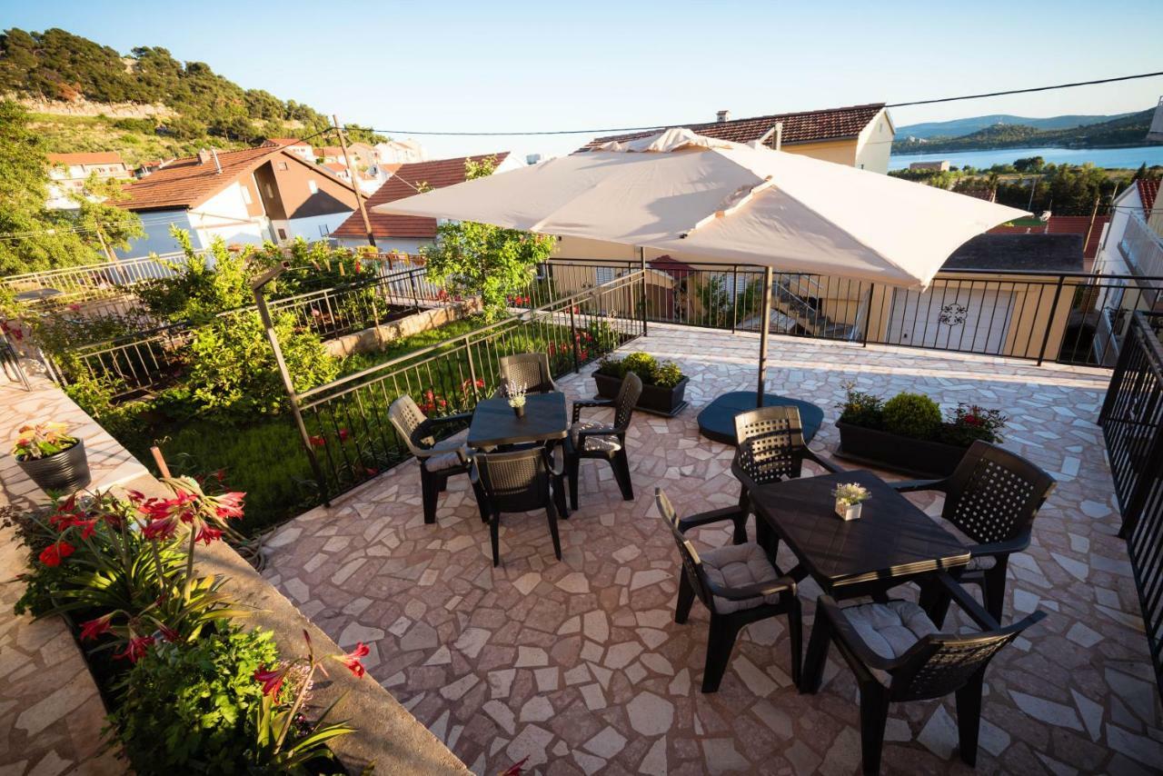 Apartments Nakic Šibenik Exterior foto